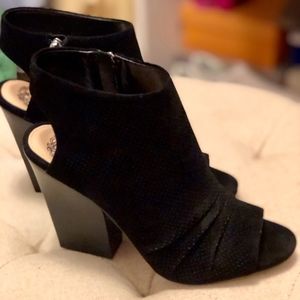 NEW Vince Camuto Peep Toe Bootie